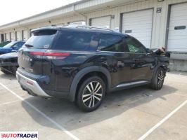 Nissan Pathfinder 2023 3