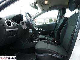 Renault Clio 2012 1.1 103 KM