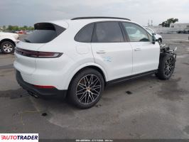 Porsche Cayenne 2024 3
