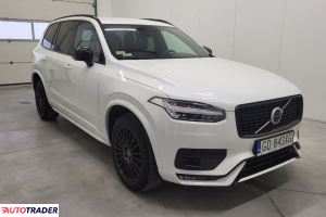 Volvo XC90 2021 2.0 235 KM