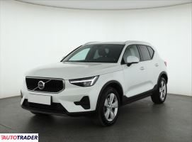 Volvo XC40 2024 2.0 160 KM