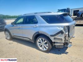 Ford Explorer 2022 3