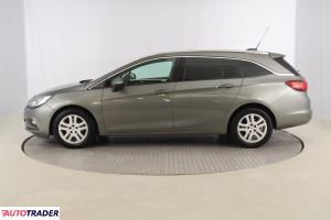 Opel Astra 2017 1.6 108 KM