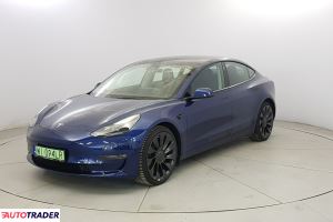 Tesla Model 3 2022 512 KM