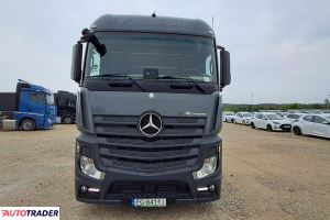 Mercedes Actros