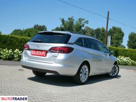 Opel Astra 2018 1.0 105 KM