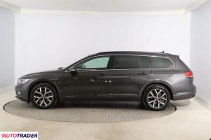 Volkswagen Passat 2023 2.0 147 KM