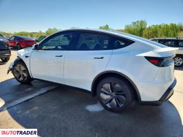 Tesla Model Y 2026