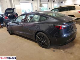 Tesla Model 3 2024