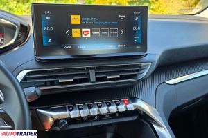 Peugeot 3008 2021 1.2 130 KM