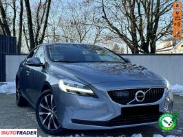 Volvo V40 2019 2.0 150 KM