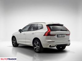 Volvo XC60 2022 2.0 197 KM