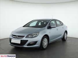 Opel Astra 2018 1.4 138 KM
