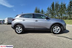 Opel Grandland X 2021 1.6 181 KM