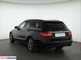 Mercedes C-klasa 2018 2.0 147 KM