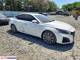 Nissan Altima 2025 2