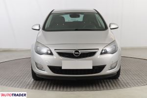 Opel Astra 2012 1.7 108 KM