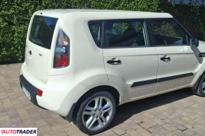 Kia Soul 2010 1.6 128 KM