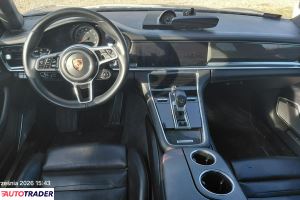 Porsche Panamera 2016 4.0 549 KM