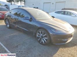Tesla Model 3 2024