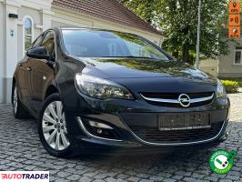 Opel Astra 2014 1.4 120 KM