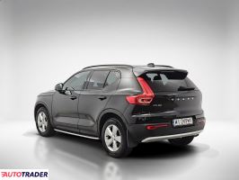 Volvo XC40 2023 1.5 129 KM