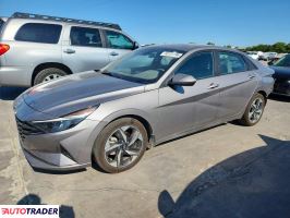 Hyundai Elantra - zobacz ofertę