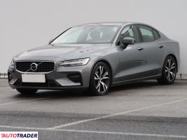 Volvo S60 2019 2.0 187 KM