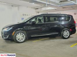 Chrysler Pacifica 2017 3.6 291 KM