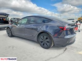 Tesla Model 3 2025