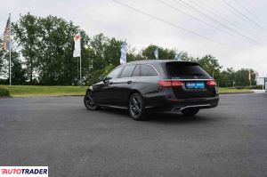 Mercedes E-klasa 2021 2.0 191 KM