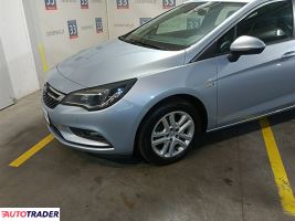 Opel Astra 2019 1.4 125 KM