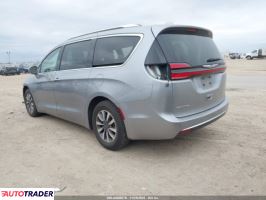 Chrysler Pacifica 2021 3