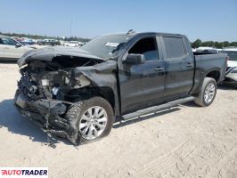 Chevrolet Silverado 2020 4