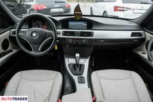 BMW 325 2011 3.0 218 KM