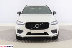 Volvo XC60 2021 2.0 194 KM