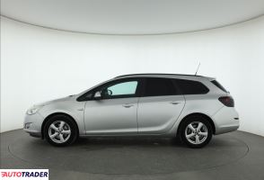 Opel Astra 2012 1.7 108 KM