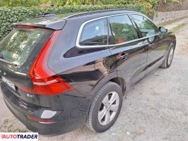 Volvo XC60 2022 2.0 211 KM
