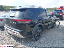 Nissan Pathfinder 2022 3