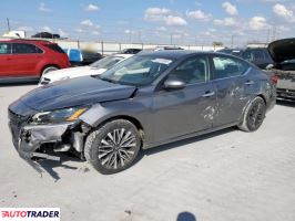 Nissan Altima - zobacz ofertę