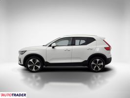 Volvo XC40 2022 2.0 163 KM