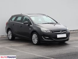 Opel Astra 2015 1.6 134 KM