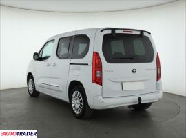 Toyota Pozostałe 2023 1.2 108 KM