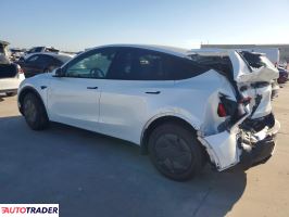 Tesla Model Y 2026