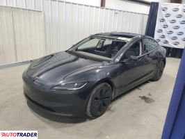 Tesla Model 3 - zobacz ofertę Tesla Model 3 - zobacz ofertę