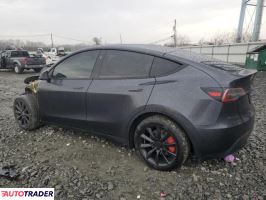 Tesla Model Y 2024 Tesla Model Y 2024