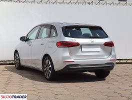 Mercedes B-klasa 2022 2.0 113 KM