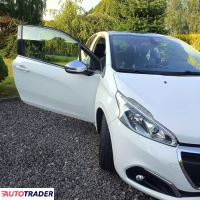 Peugeot 208 2013 1.6 90 KM Peugeot 208 2013 1.6 90 KM