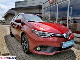 Toyota Auris 2016 1.8 135 KM Toyota Auris 2016 1.8 135 KM
