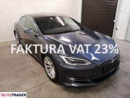 Tesla S 2016 525 KM Tesla S 2016 525 KM